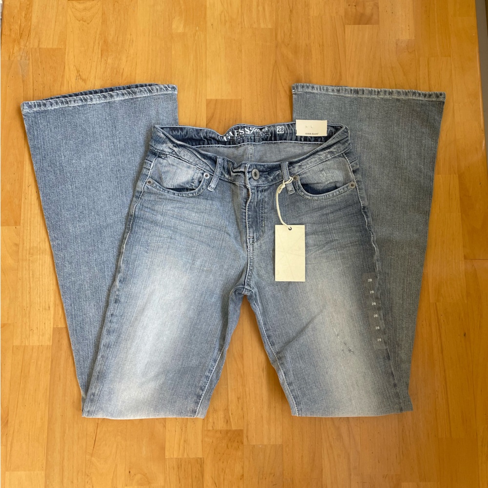 Guess Jeans Light Wash Flare Leg Stretch/Extensible Size 28